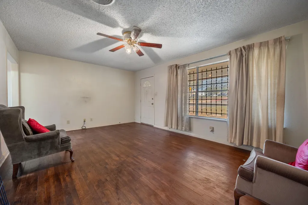 2000 Cedar Avenue Austin TX 78722