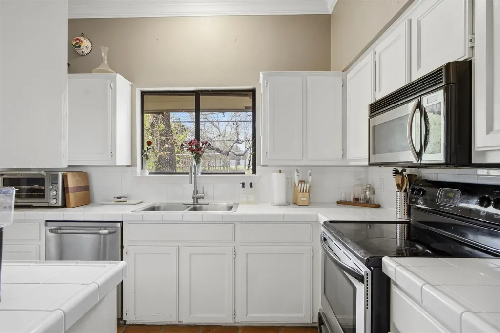 1404 Norwalk Lane Austin TX 78703