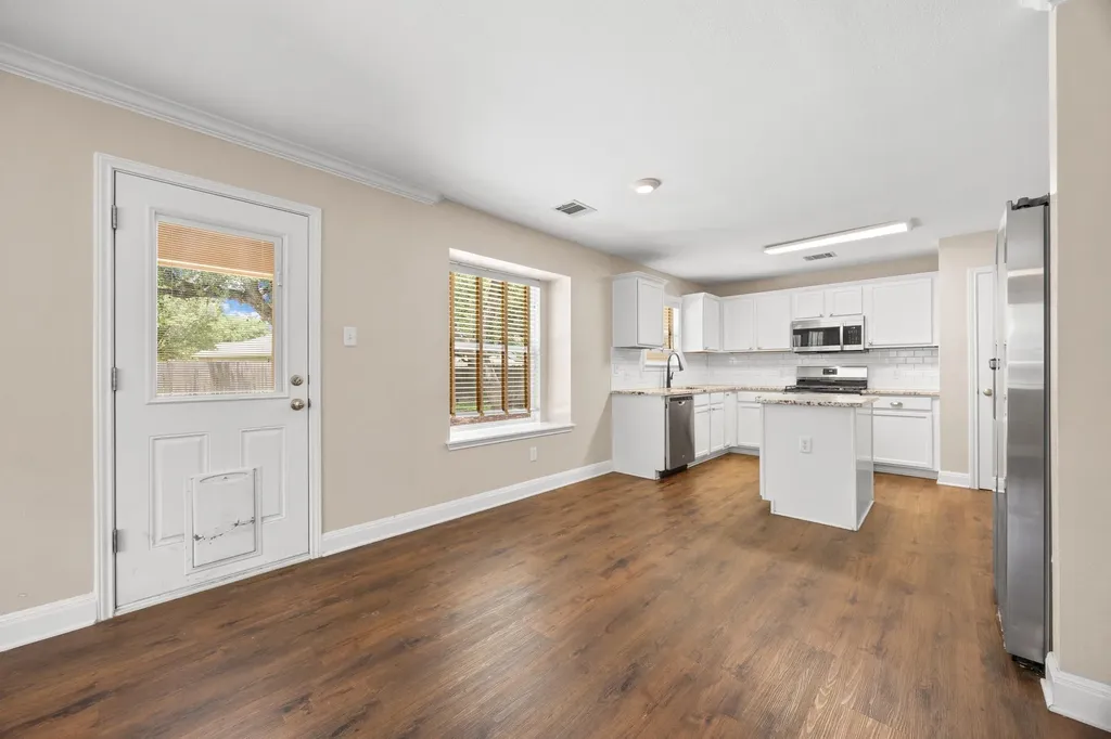1307 Chardonnay Crossing Leander TX 78641