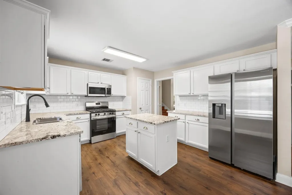 1307 Chardonnay Crossing Leander TX 78641