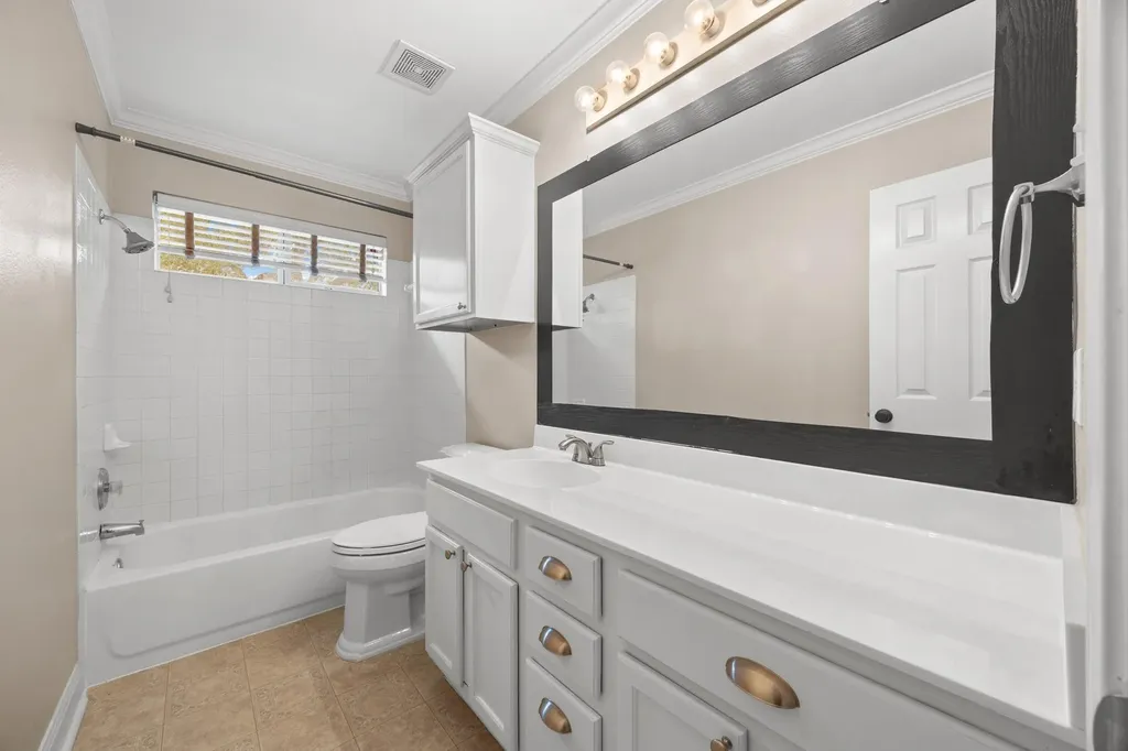 1307 Chardonnay Crossing Leander TX 78641