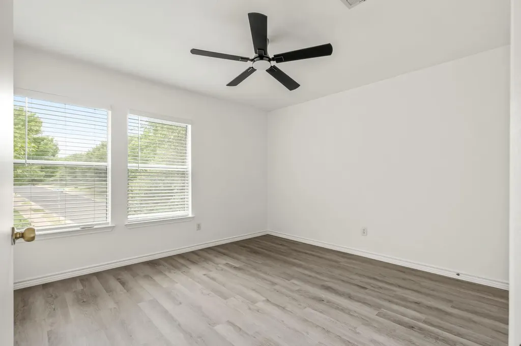 1408 Water Spaniel Way Round Rock TX 78664