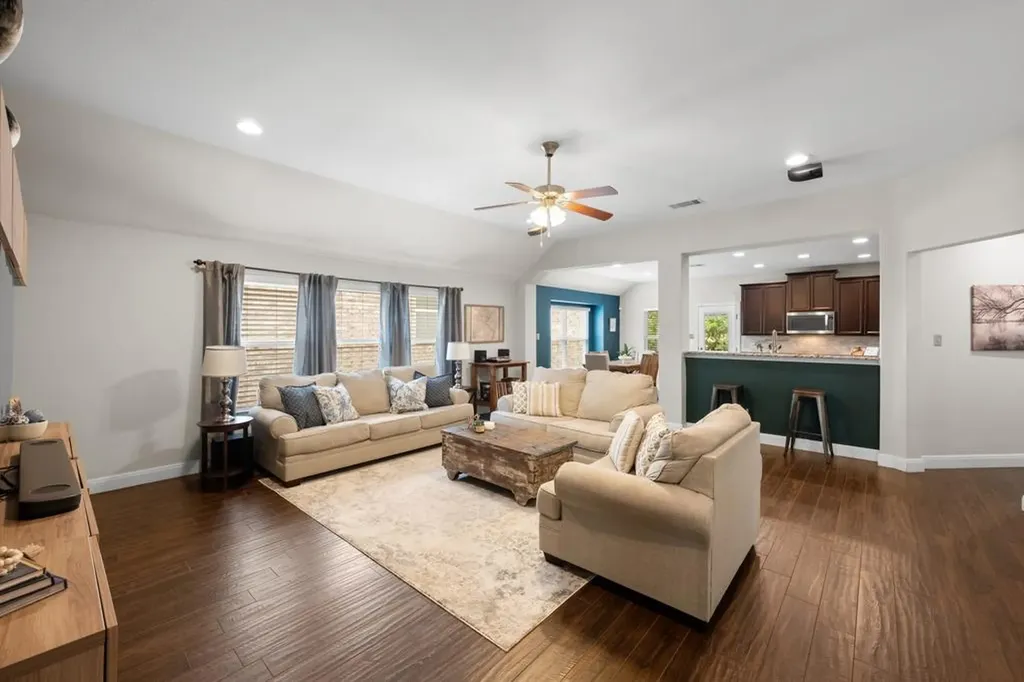 18404 Deleon Bayou Lane Austin TX 78738