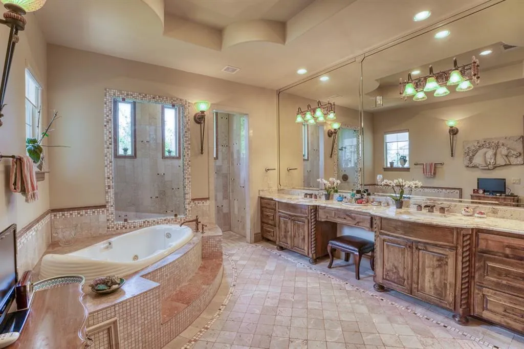 143 Westgate Loop Horseshoe Bay TX 78657