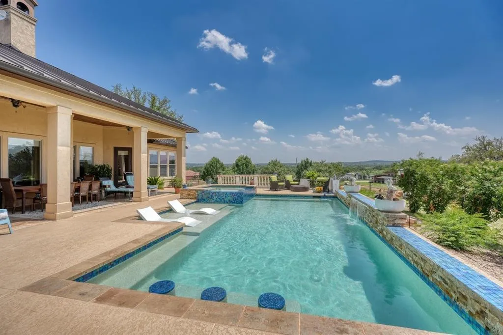 143 Westgate Loop Horseshoe Bay TX 78657