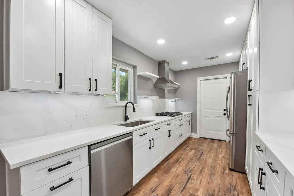 700 Woodview Drive Georgetown TX 78628
