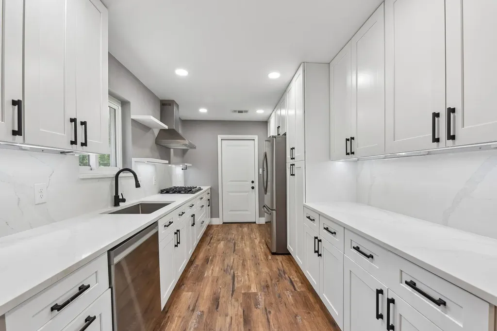700 Woodview Drive Georgetown TX 78628