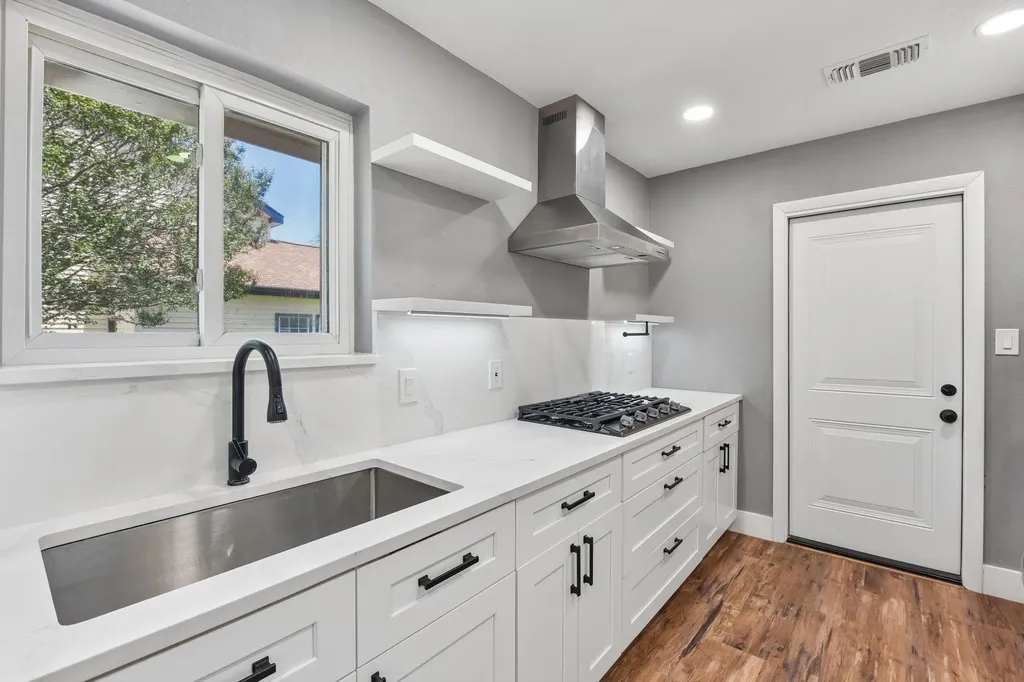 700 Woodview Drive Georgetown TX 78628