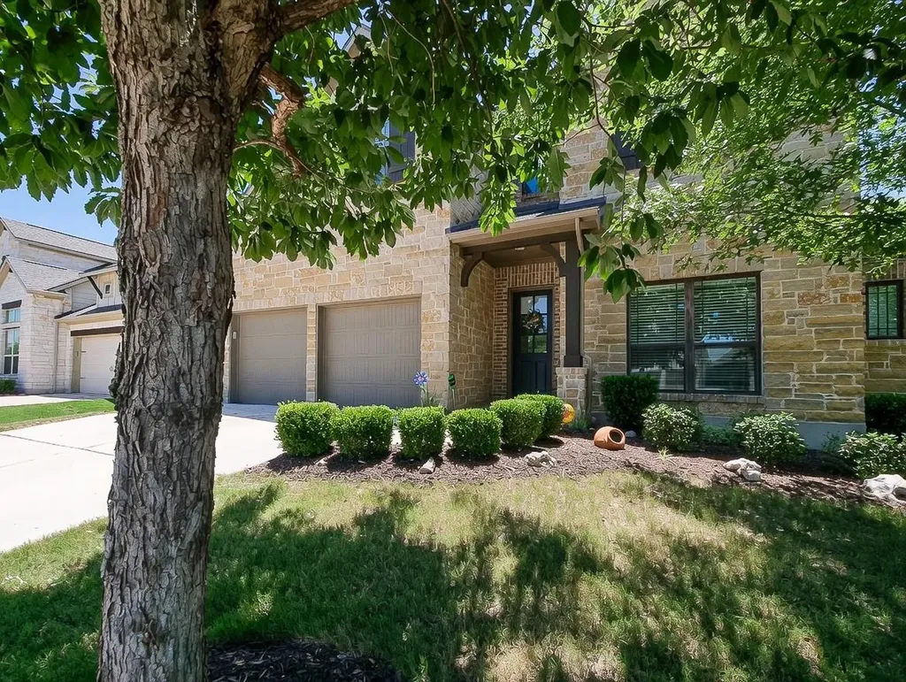 408 Daniel Crossing Liberty Hill TX 78642