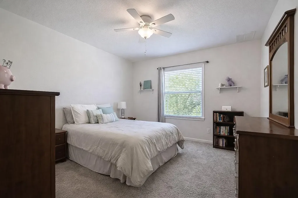 408 Daniel Crossing Liberty Hill TX 78642