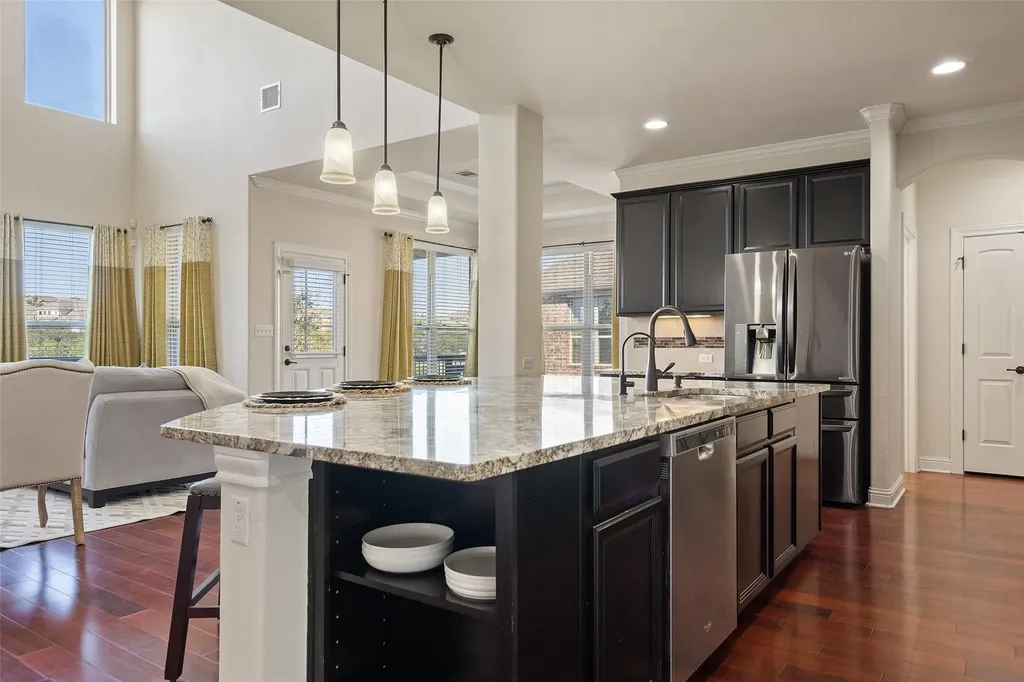 8417 Evelina Trail Austin TX 78737