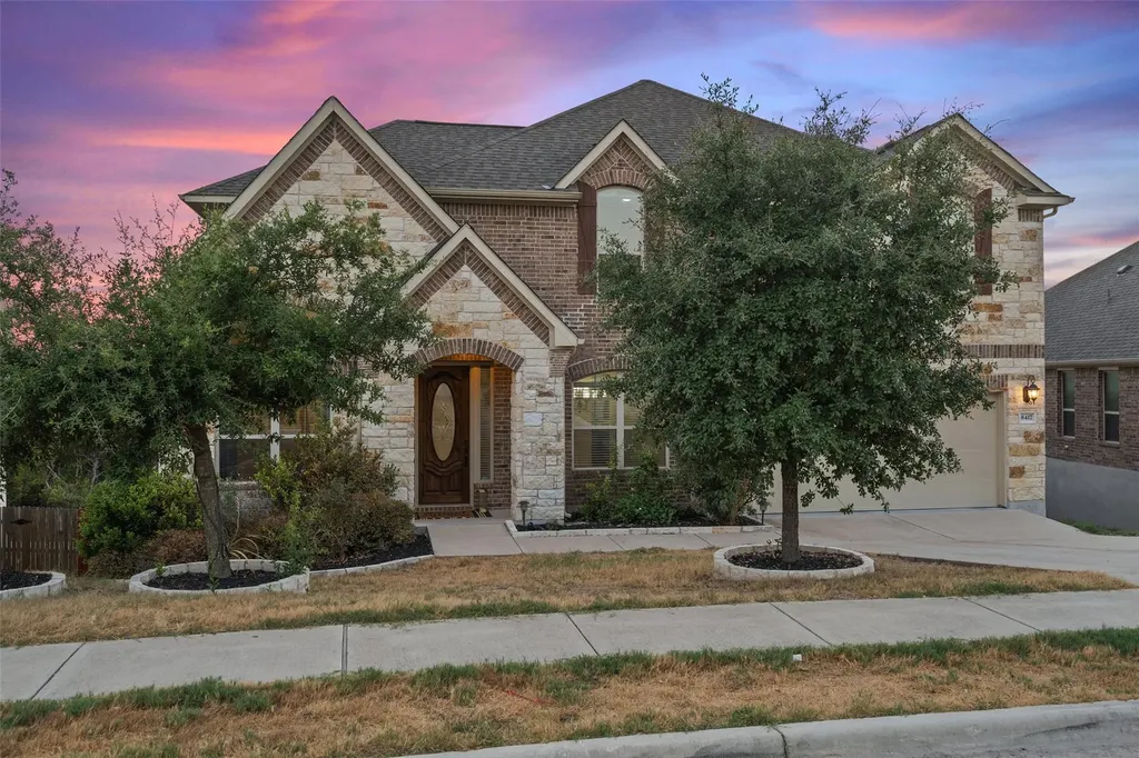 8417 Evelina Trail Austin TX 78737