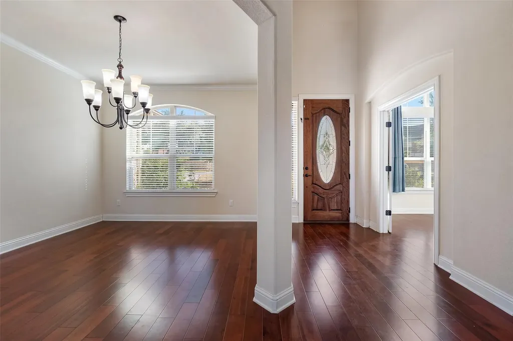 8417 Evelina Trail Austin TX 78737