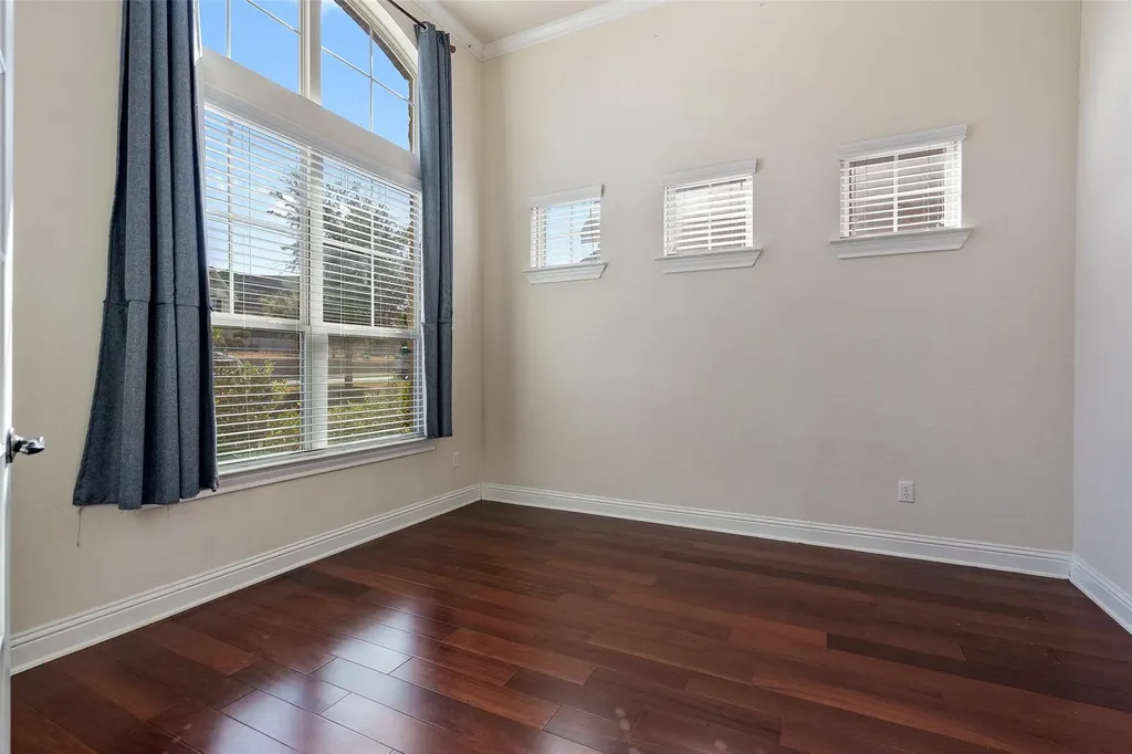 8417 Evelina Trail Austin TX 78737
