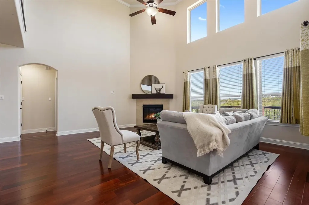 8417 Evelina Trail Austin TX 78737