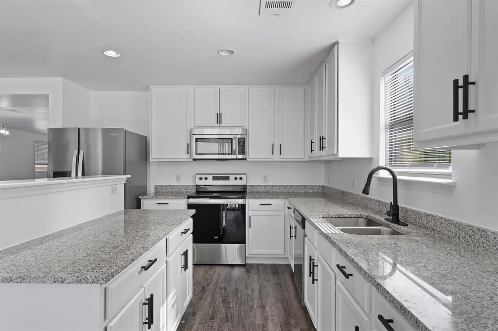 5608 Sunday Silence Drive Del Valle TX 78617