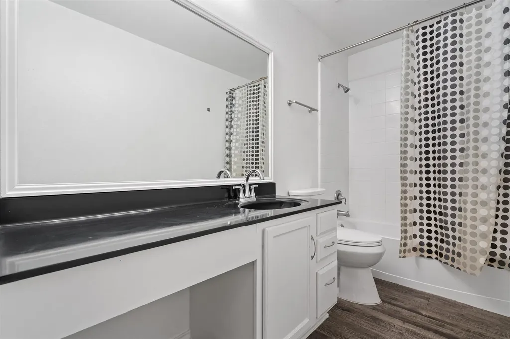 5608 Sunday Silence Drive Del Valle TX 78617