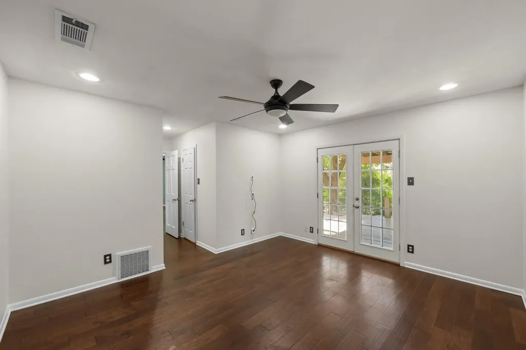 3111 Stanwood Drive Austin TX 78757
