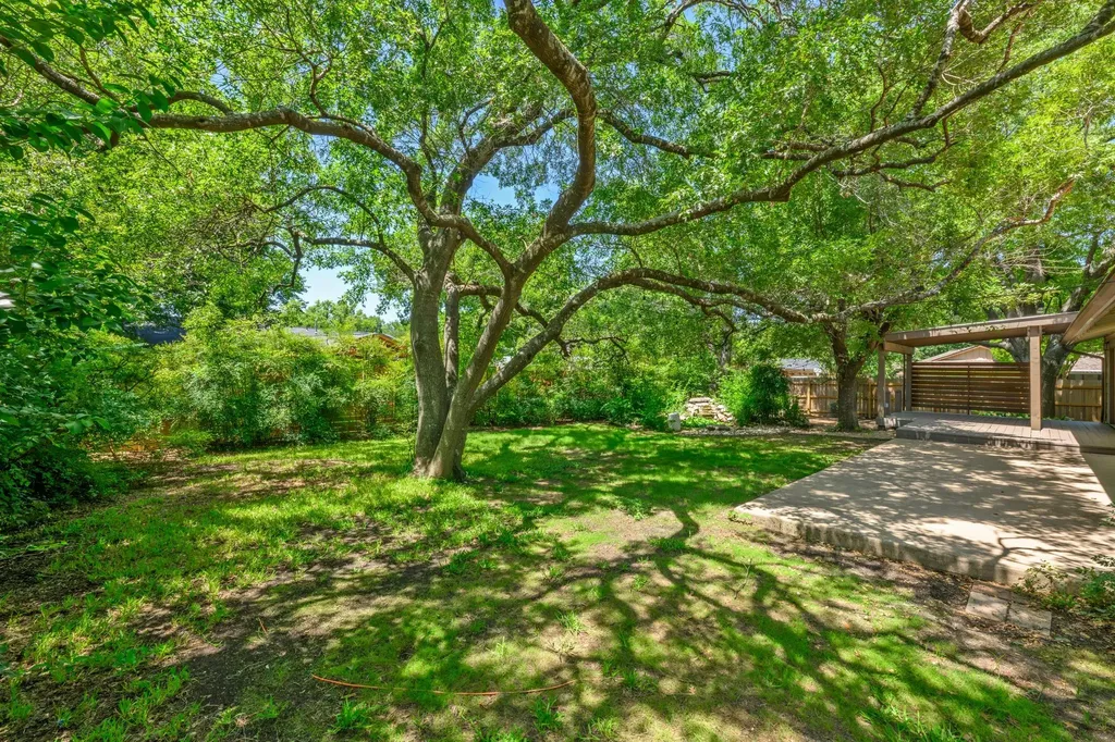 3111 Stanwood Drive Austin TX 78757