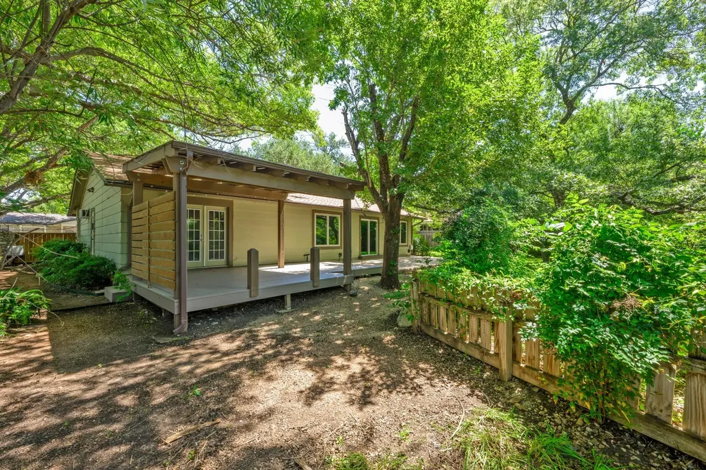 3111 Stanwood Drive Austin TX 78757