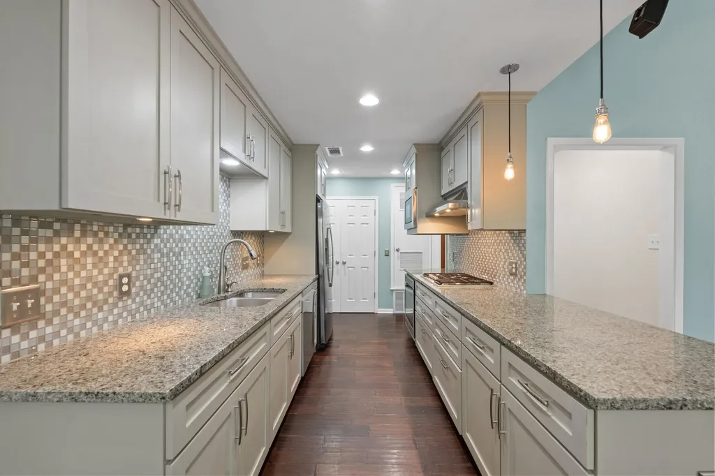 3111 Stanwood Drive Austin TX 78757