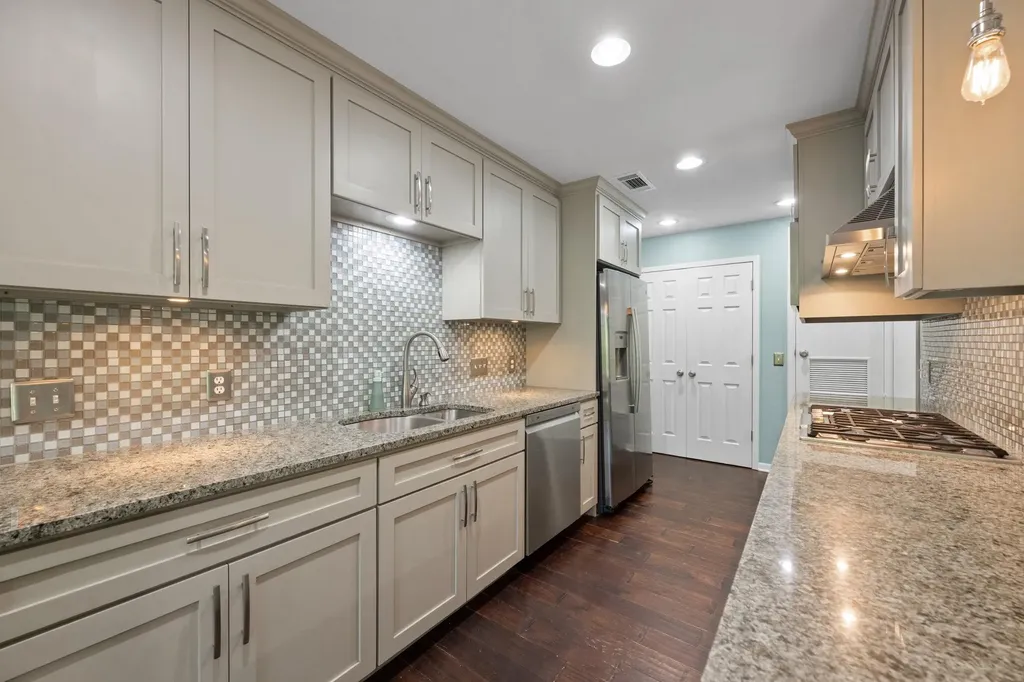 3111 Stanwood Drive Austin TX 78757