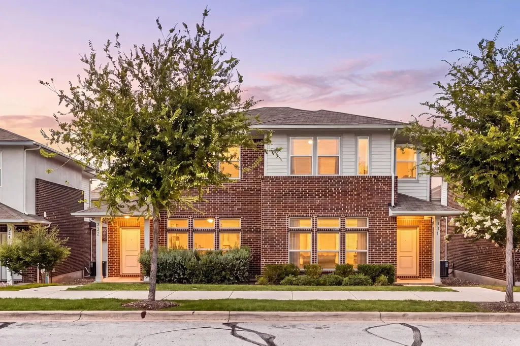 605 W South St Street Leander TX 78641