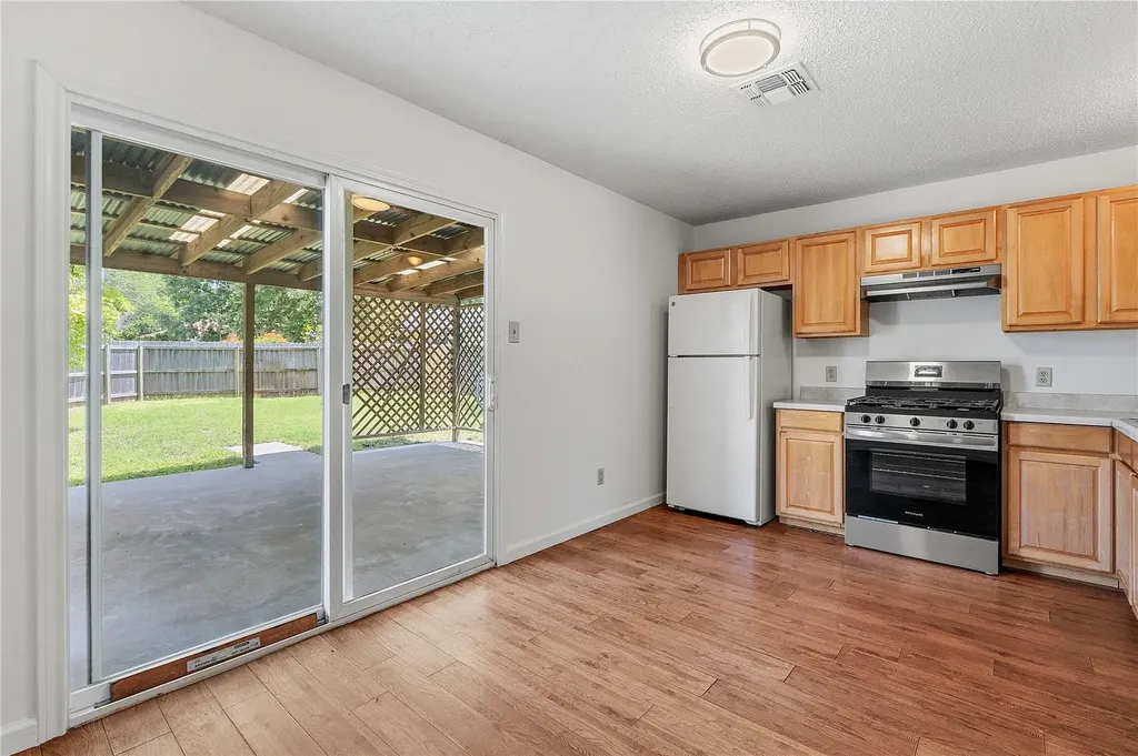 6205 Shadow Bend Austin TX 78745