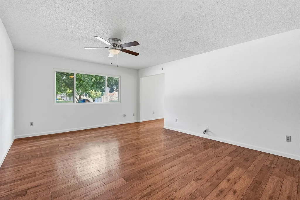 6205 Shadow Bend Austin TX 78745