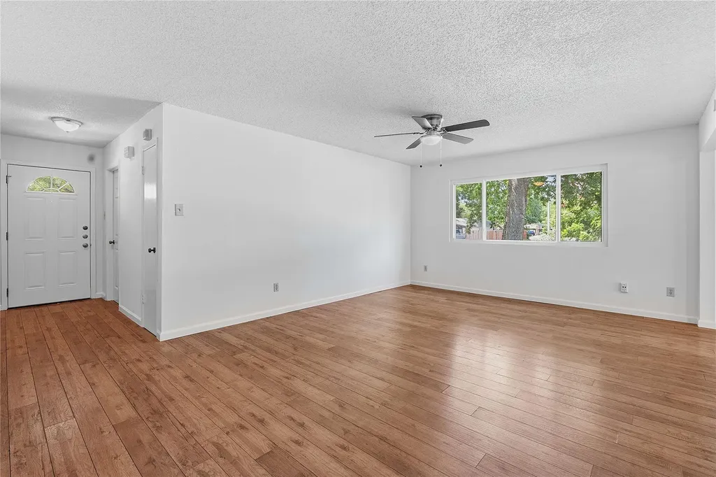 6205 Shadow Bend Austin TX 78745