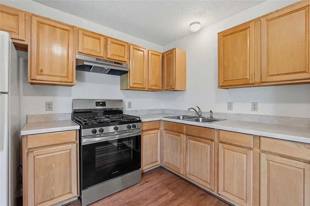 6205 Shadow Bend Austin TX 78745