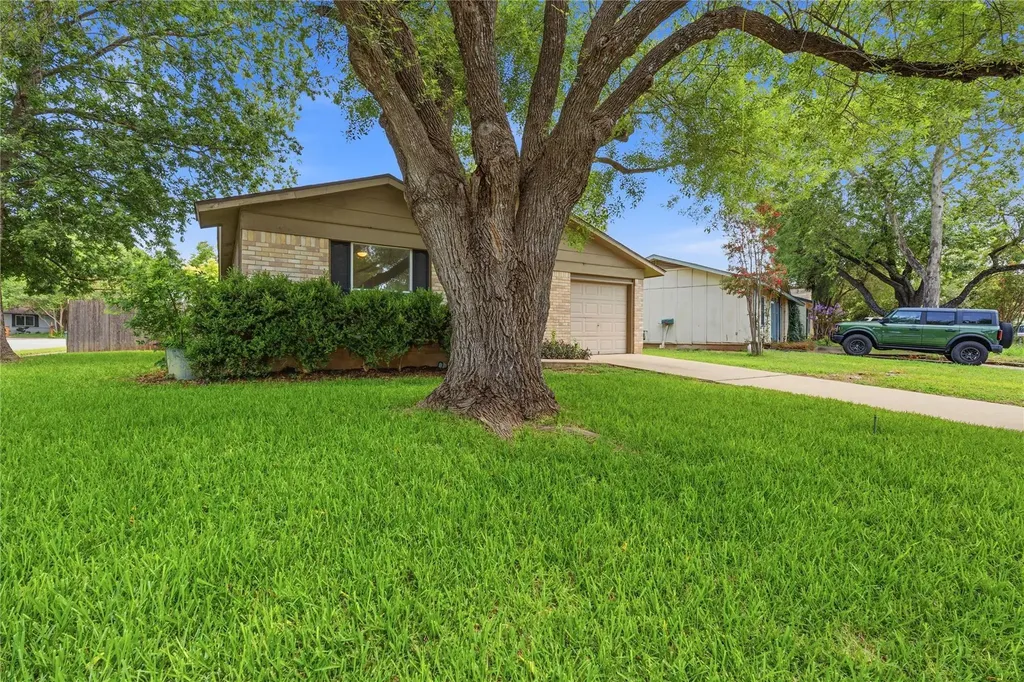 6205 Shadow Bend Austin TX 78745