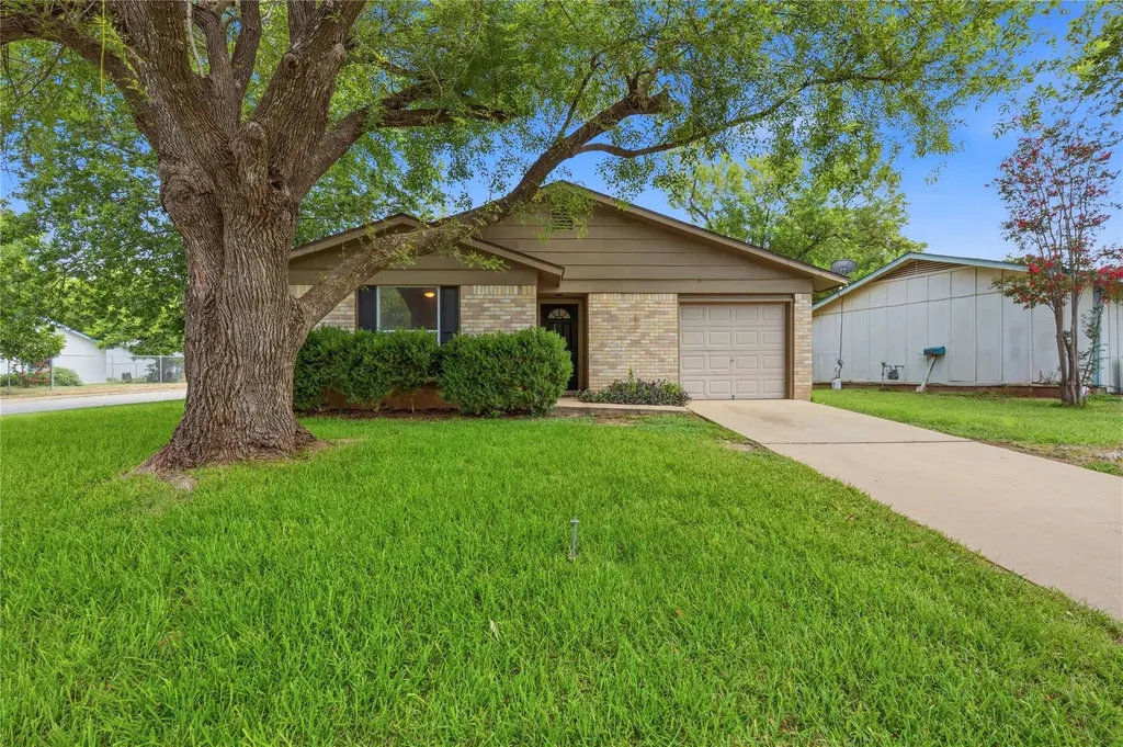 6205 Shadow Bend Austin TX 78745