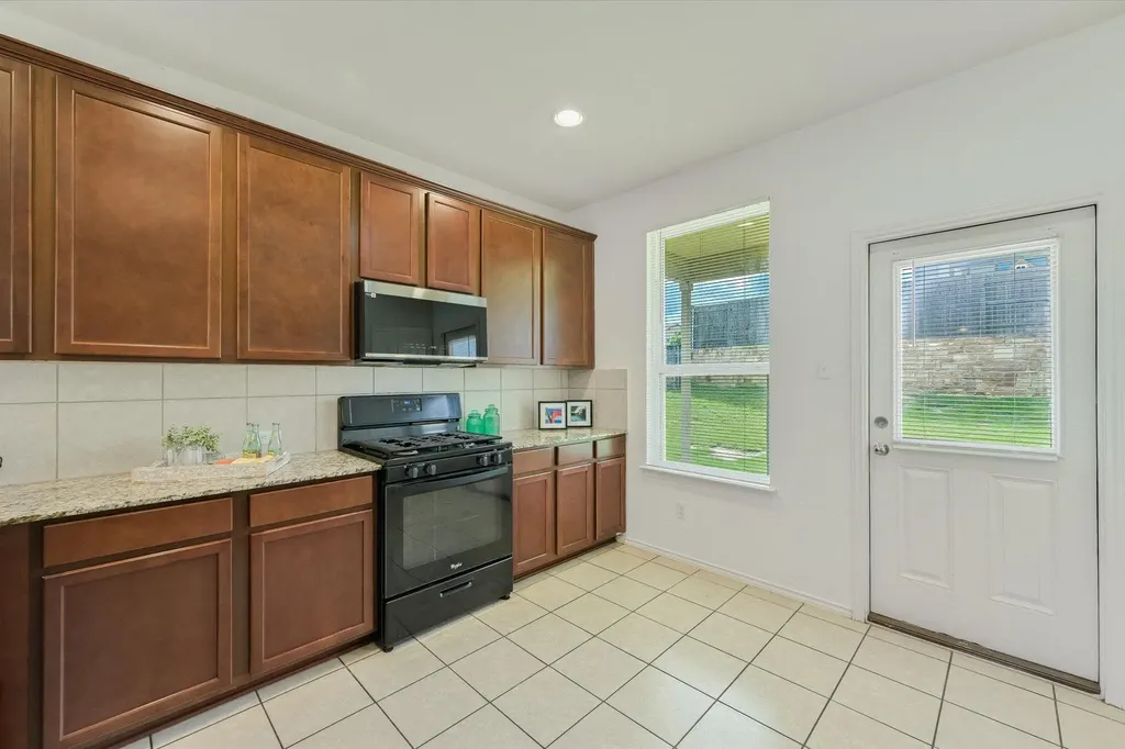 220 Nettletree Drive Buda TX 78610