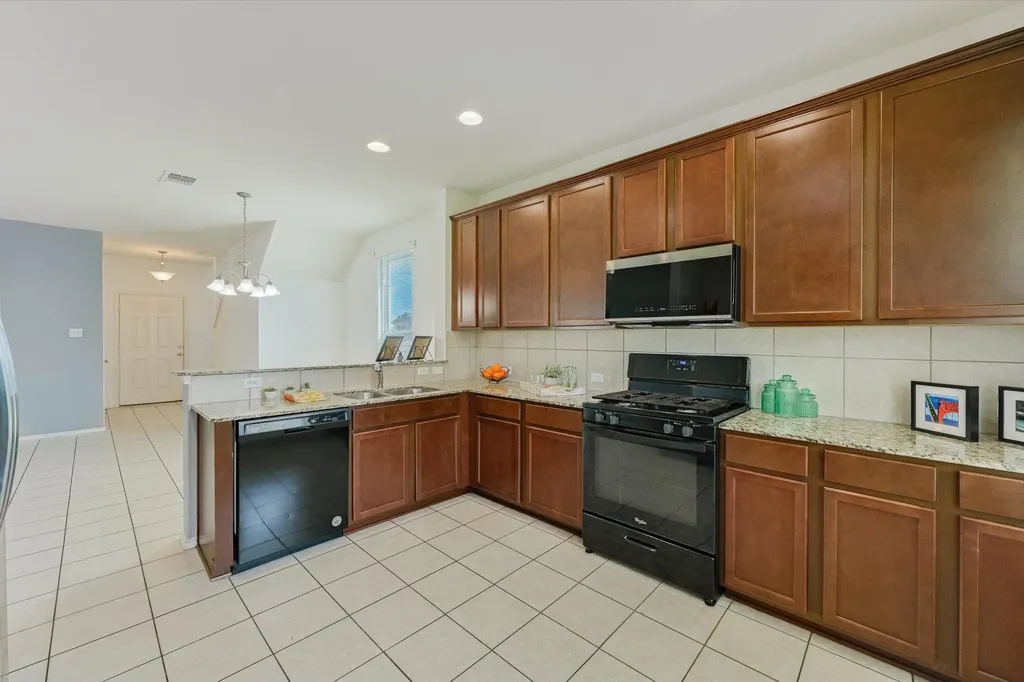 220 Nettletree Drive Buda TX 78610