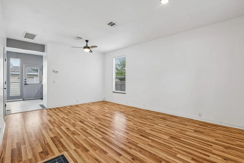 18736 Imperial Eagle Lane Elgin TX 78621