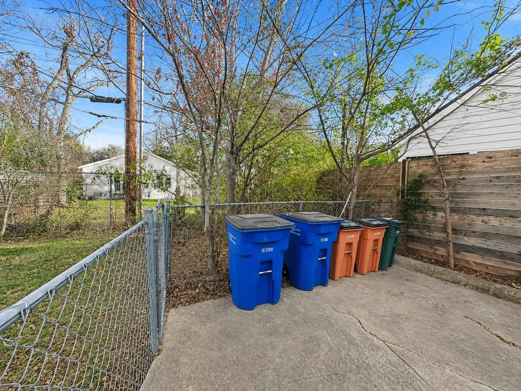 1515 A And B Woodlawn Boulevard Austin TX 78703