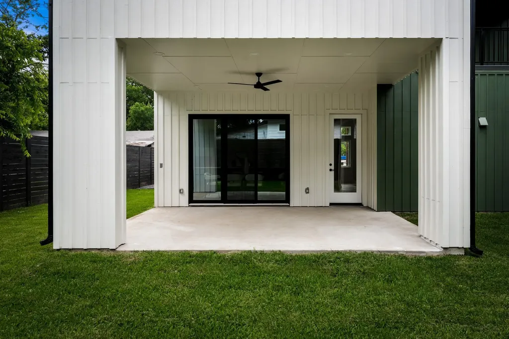 3204 Lyons Road Austin TX 78702