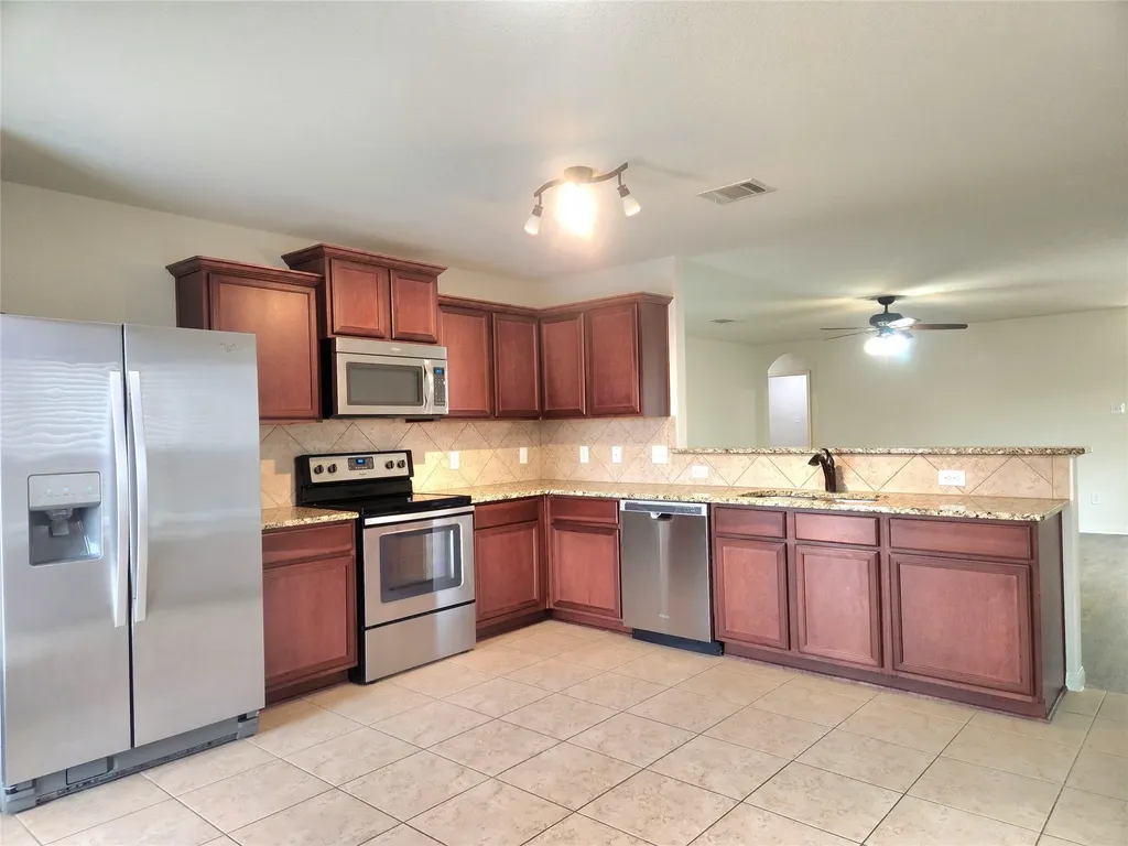 1616 Treeta Trail Kyle TX 78640