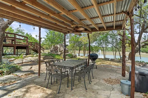 421 Rolling Hills Road Blanco TX 78606