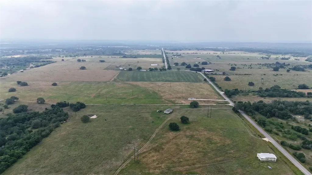 6015 Seawillow Road Lockhart TX 78644