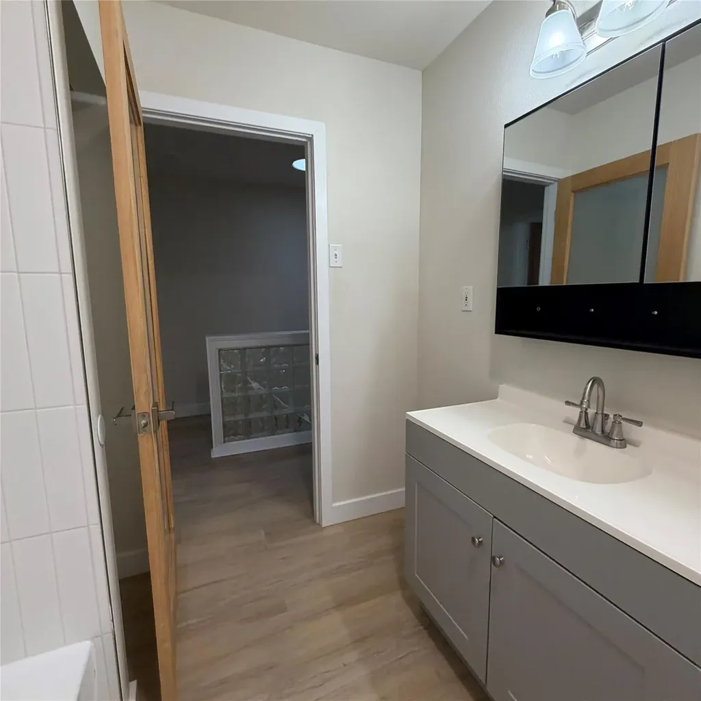5330 Balcones Drive Austin TX 78731