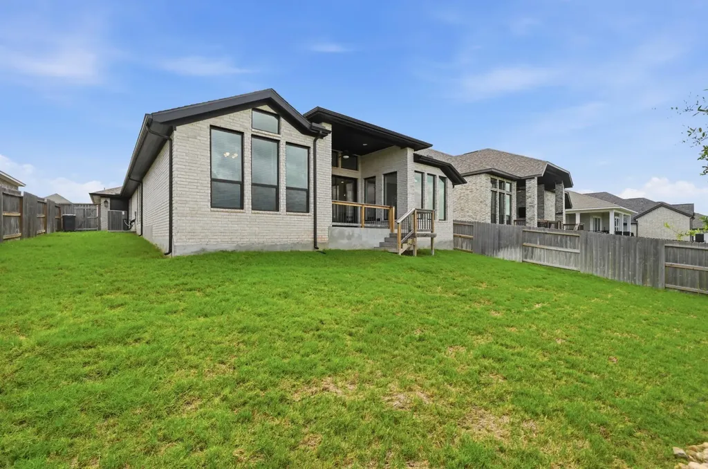 116 Lambs Ear Path San Marcos TX 78666