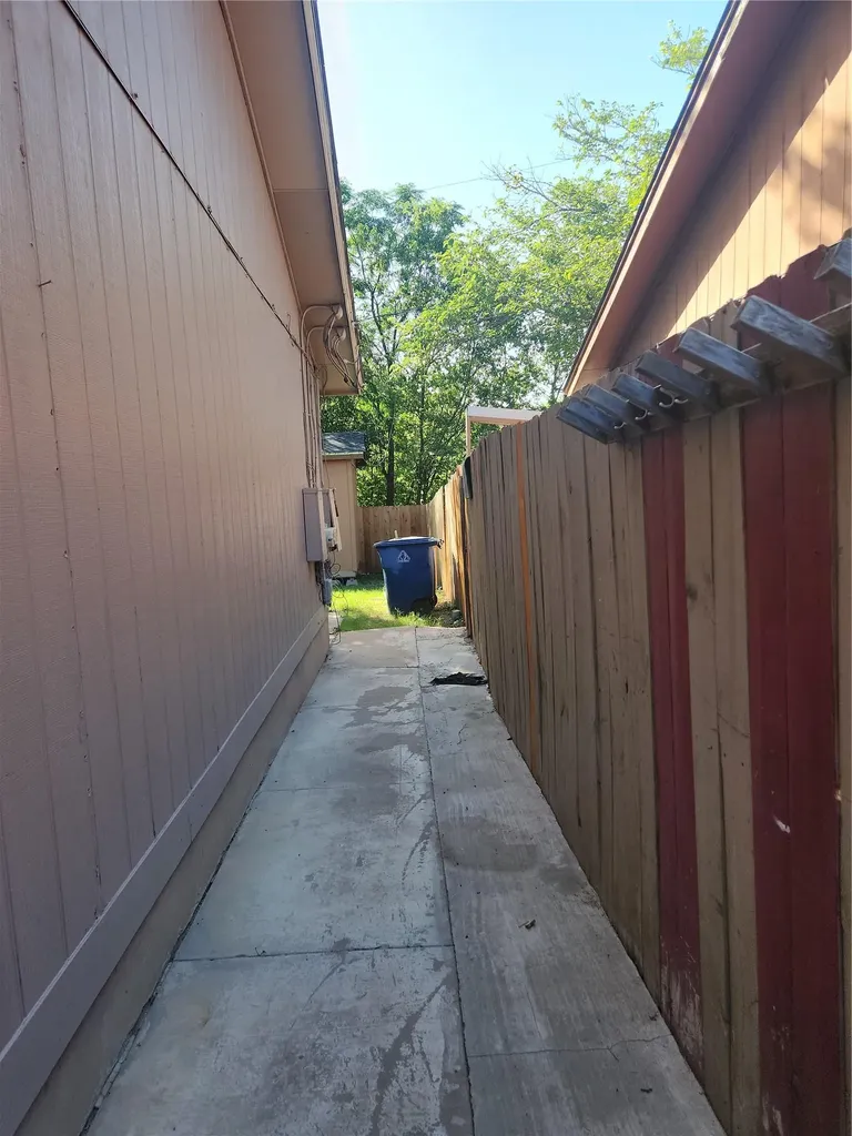 905 Fieldwood Drive Austin TX 78758