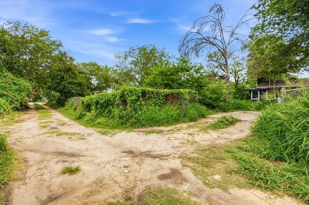 1920 Leal Street San Antonio TX 78207
