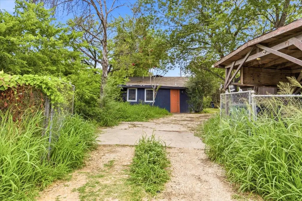 1920 Leal Street San Antonio TX 78207