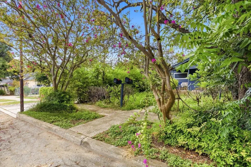 1920 Leal Street San Antonio TX 78207