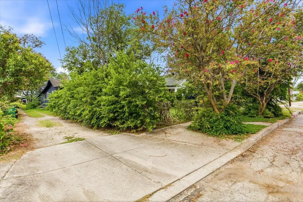 1920 Leal Street San Antonio TX 78207