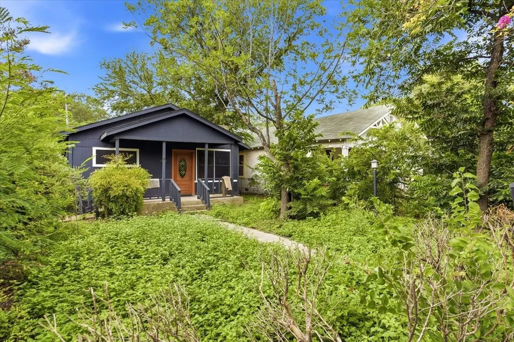 1920 Leal Street San Antonio TX 78207