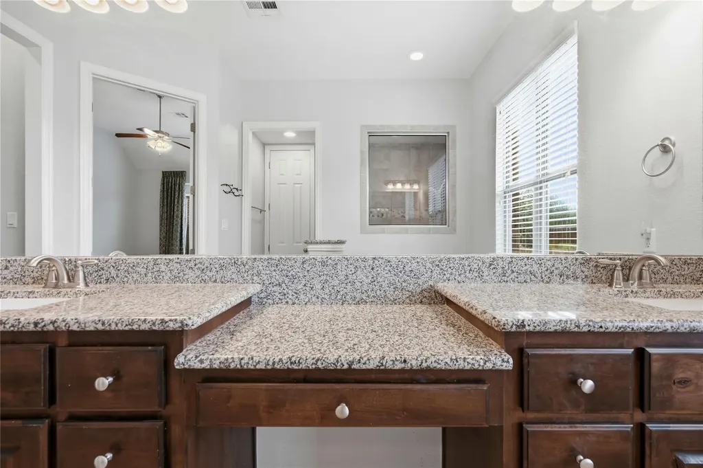 3928 Cole Valley Lane Round Rock TX 78681